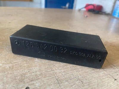 Mercedes Benz W124 W201 W126 Light Module Control Unit Relay 1265420032 - Image 1 of 2