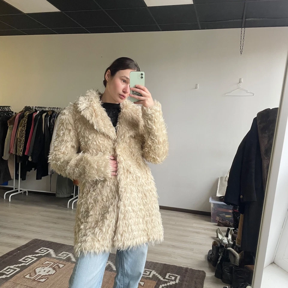 Esprit EDC Faux Fur Y2K Vintage Women's Creame White Coat Size M - Image 1 of 4