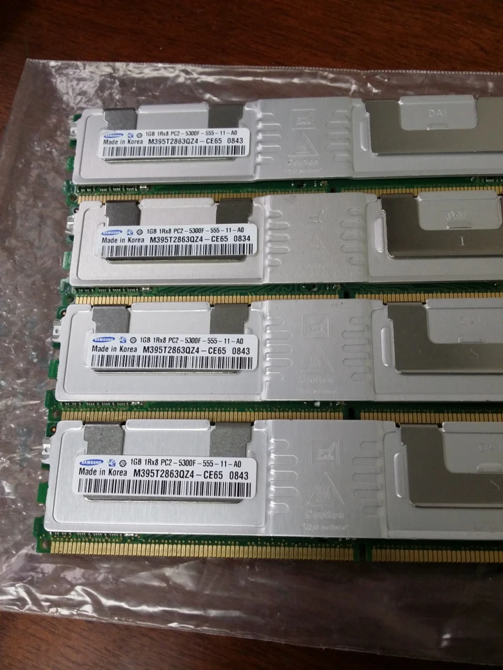 SAMSUNG  M395T2863QZ4-CE65  4GB=4X1GB  1RX8  PC2-5300 240 PIN  SERVER  MEMORY  - Image 1 of 1