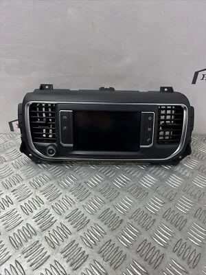 GENUINE VAUXHALL VIVARO MK3 2019 RADIO AND NAVIGATION DISPLAY 9831665880 - Image 1 of 4