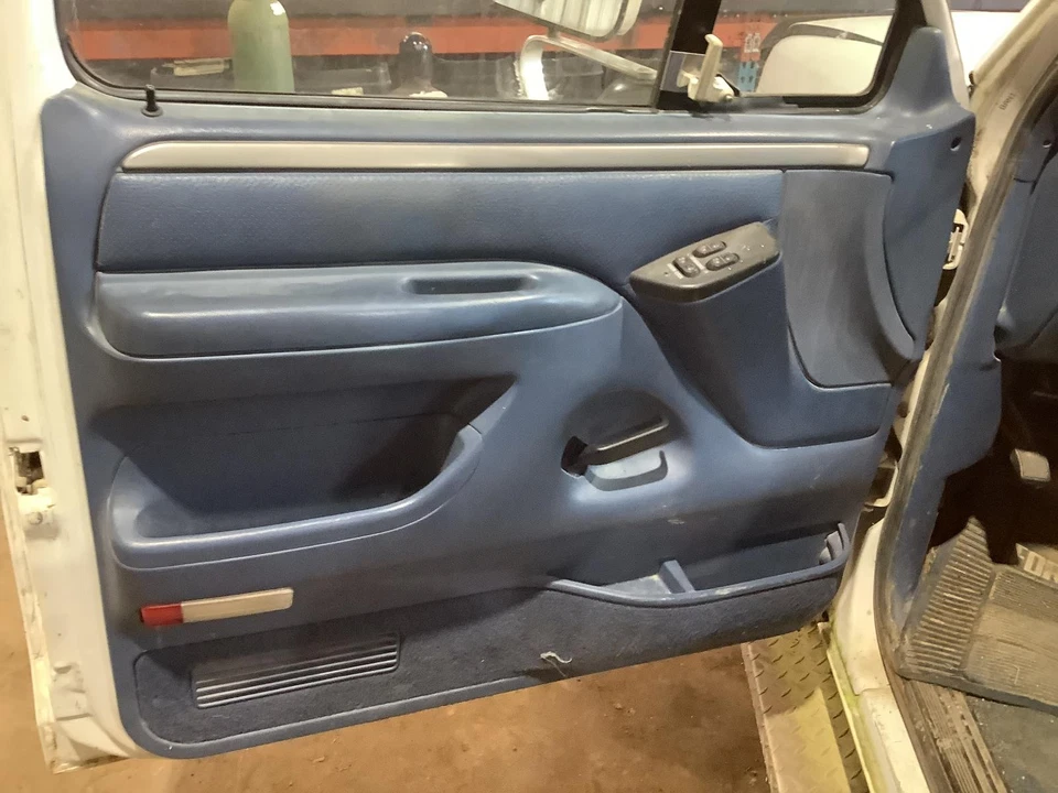 Used Left Headlight Assembly fits: 1995 Ford F250 PICKUP Left Grade A Foto 1 de 4