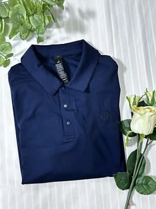 Neu mit Etikett $ 98 lululemon Logo Sport Polo Kurzarm - TRNV - Größe L - Bild 1 von 7