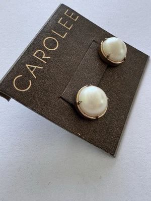 New Carolee White Pearl & Gold Tone Round Pierced Earrings Classy Vintage Look - Image 1 of 4
