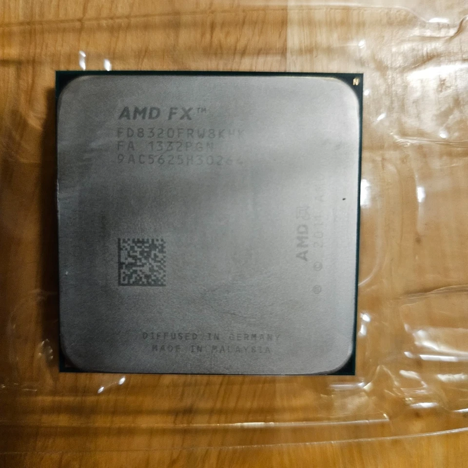 AMD FX-8320 8 Core 3.50GHz Socket AM3+ CPU Processor - Image 1 of 1