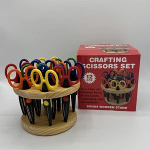 Set 12 forbici artigianali vintage con supporto in legno tutti diversi modelli - Foto 1 di 11