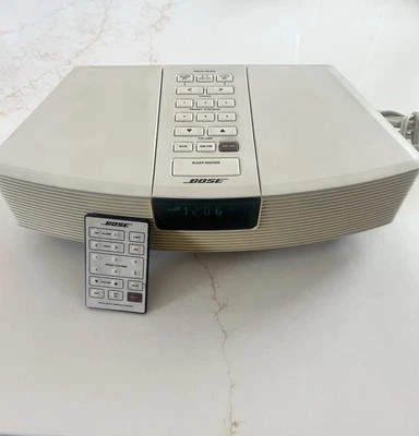 Bose Wave Radio AM/FM Alarm Clock White Model AWR1-1W With Remote - Tested Works - Image 1 of 4