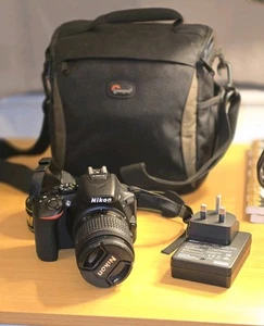 Nikon D5600 18-55mm DSLR Camera Kit in Mint Condition. - Picture 1 of 7