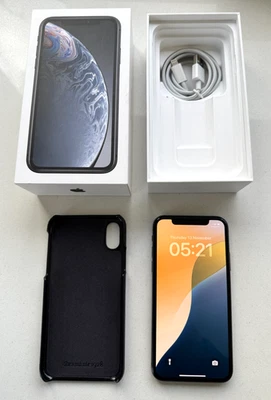 Apple iPhone XS 64GB unlocked - No repairs, original battery, Great condition - Image 1 of 4