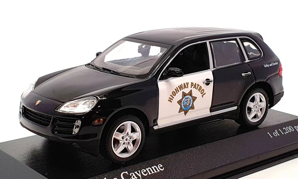 Minichamps 1/43 Scale 400 066291 - Porsche Cayenne Police - Highway Patrol - Image 1 of 4