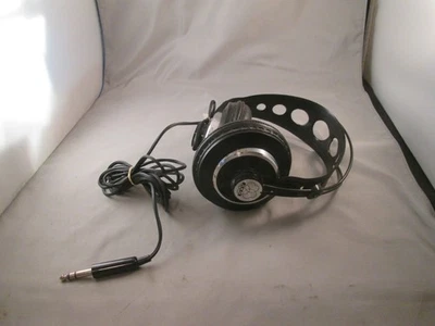 AKG Acoustics K240 Studio Semi-Open Professional Headphones Tested And Working - Image 1 of 4
