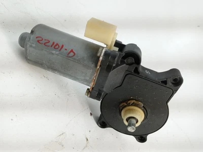 99-06 BMW E46 325i DRIVER LEFT FRONT POWER WINDOW MOTOR OEM TESTED 0130821716 - Image 1 of 3