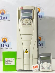 ABB ACS550-01-012A-4 5,5/4,0kW INVERTER AC DRIVE 380V/480V AC CON TELECOMANDO EXTRA - Foto 1 di 9