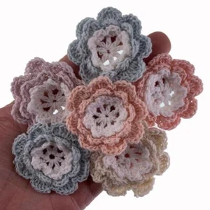 Tela artesanal de apliques de flores de ganchillo hechas a mano de flores mixtas de algodón 12 piezas - Imagen 1 de 7