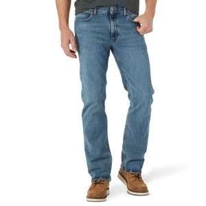Lee Men's Legendary Regular Bootcut Jean Denim Medium Comfort Pant Worth It New - Picture 1 of 6