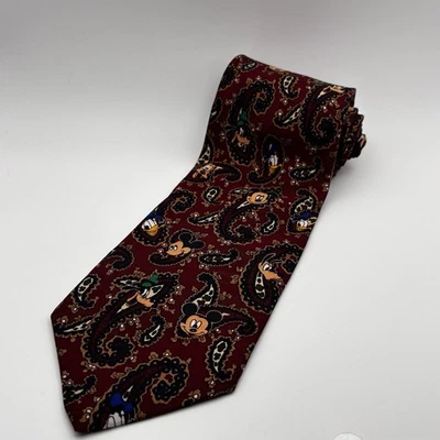 Corbata Disney Mickey Unlimited Paisley Borgoña 3.75" De colección Goofy Donald Foto 1 de 3