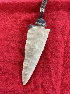pingente de colar ponta de flecha - Imagem 1 de 3