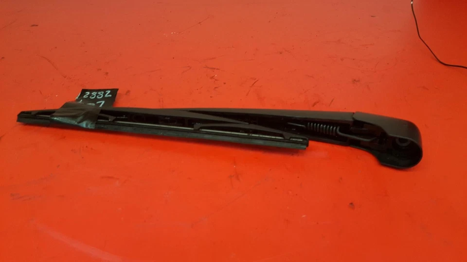 BMW X5 2016 5 puertas Estate brazo limpiaparabrisas trasero Foto 1 de 4