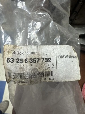 Genuine OEM Center High Mount Stop Light Lens For BMW 318i 323i 325i 328i E36 - Image 1 of 4