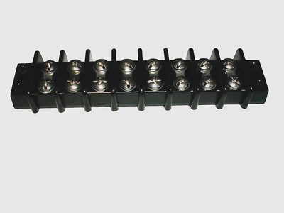 KULKA NEW MODEL 602-8 DUAL ROW  POS BARRIER STRIP - Image 1 of 3