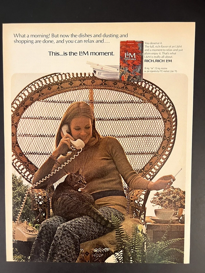 L&M Cigarettes 1971 Life Print Añadir 13x11 Años 70 Mujer Con Gato Foto 1 de 3