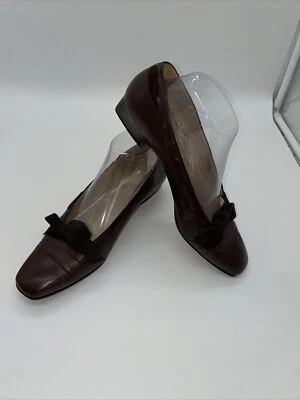 Rene Mancini 8.5 Vintage Punta Cerrada Bomba Marrón Arco Acentos 39.5 Foto 1 de 4