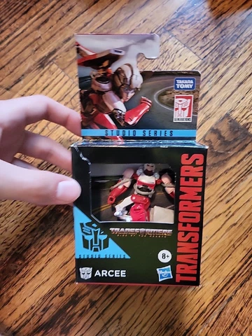 Transformers Studio Series Rise Of The Beasts ARCEE Figure - Hasbro Cover