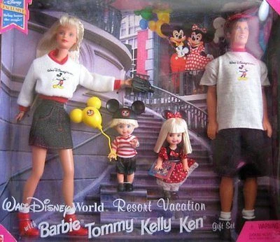 Mattel Barbie Walt Disney World Resort Vacation w Barbie, Tommy, Kelly and Ken Dolls (1998)