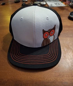 Vintage Owl Hooters SnapBack Hat Cap Orange Black White - Picture 1 of 10