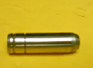 NEW OLD STOCK Guide Valve, Iron 5.5mm, GX200 212 4 Pack NEW - Picture 1 of 4