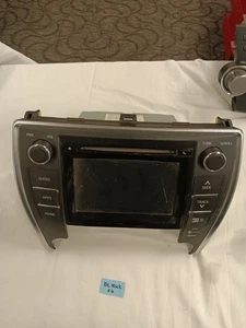 86100-06031 *Read Description* Toyota Head Unit *Minor Scratches* - Picture 1 of 6