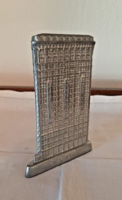 Edificio de recuerdo de metal Flatiron Building New York - Cornel Creations 1999 Foto 1 de 4