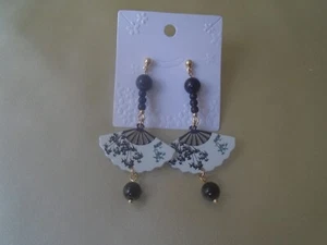 Black And White Decorated Fan Drop Earrings New - Bild 1 von 2