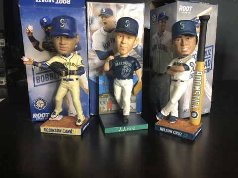 Mariners Bobblehead Nelson Cruz,Robinson Cano And  2008 J.J. Putz Cover
