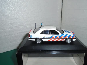 Minichamps Niederländische Polizei Mercedes C-Klasse 032190 1:43 - Bild 1 von 3