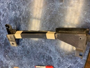 1966-1967 Lincoln Continental window tracks - Bild 1 von 3