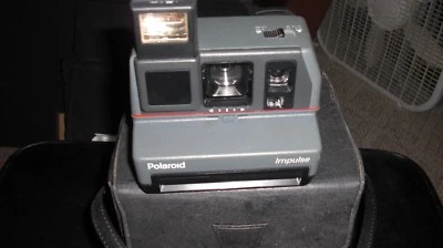 Impulse Profoto Polaroid 600 Camera with polorid 600 film unopened - Photo 1/4