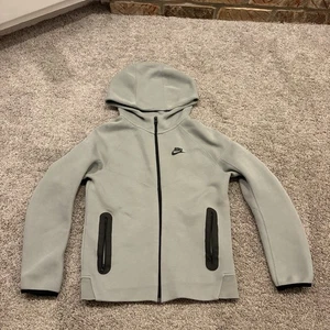 Nike Youth Tech Fleece Hoodie Green Spark Heather Size Large FD3285-330 RARE - Picture 1 of 10
