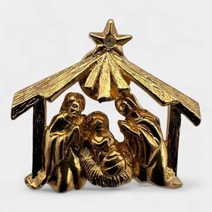 Vintage Gold Tone Nativity Scene Brooch Pin - Picture 1 of 3