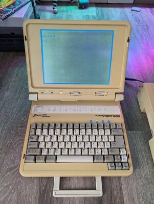 Computer portatile Zenith Data Systems SuperSport 286 - Intel 80286 - HDD 20 MB - 640k Ram - Immagine 1 di 4