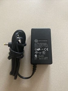 Adapter sieciowy Leader NU20-5050200-I3 5VDC 2A ze złączem beczkowym - Zdjęcie 1 z 3