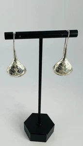 925 Sterling Silver Etched Daisy Flower Teardrop Dangle Earrings 2” - Picture 1 of 5