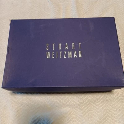 WOW!! STUART WEITZMAN ~ LIGHT MUSTARD PATENT LEATHER PUMPS!! SIZE 12M - Image 1 of 4