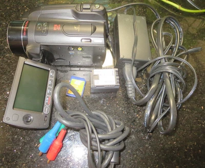 NICE Canon VIXIA HG20 Full HD 1080p 60GB HDD Camcorder AVCHD +Charger +Batt +SD - Image 1 of 4