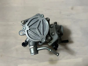 14-18 Mazda 3 High Pressure Fuel Pump Vacuum Pump Assembly 2.0L OEM PE18203F0 - Picture 1 of 9