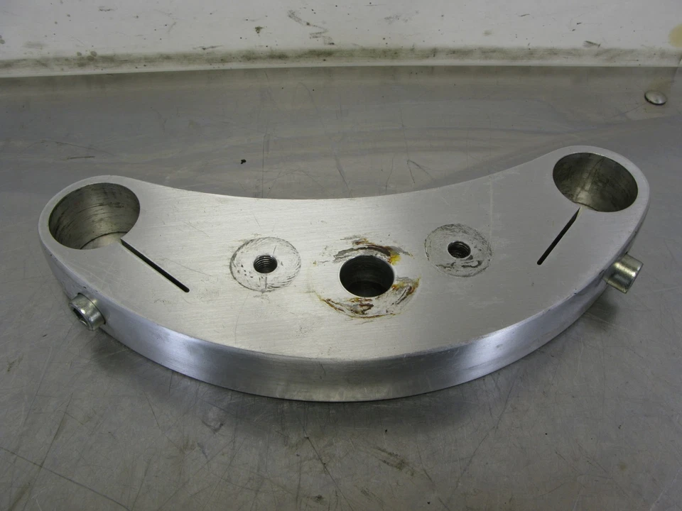 Polaris Victory V92 V92C V 92 99 00 Top Triple Tree Crown Yoke Pinch Bolts Clamp - Image 1 of 4