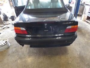 PASSENGER RIGHT FRONT SPINDLE/KNUCKLE FITS 92-99 BMW 318i 9876286