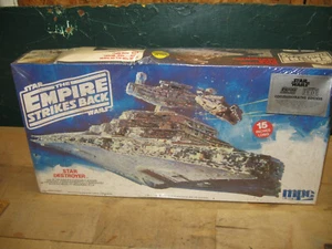 Vintage MPC ERTL Star Wars Empire Strikes Back Star Destroyer Model 8915 1989 - Picture 1 of 4