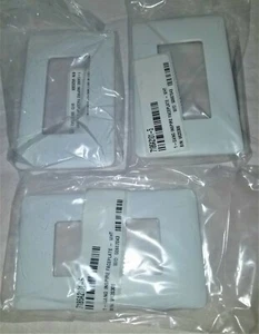 ETC 1-Gang Inspire Faceplate - White Magnetic - Screwless - Lot of 3 - Picture 1 of 2