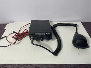 COBRA 19 DX IV Compact 40 Channel CB Radio Citizens Band W/ Mic Clean Condition - Picture 1 of 8