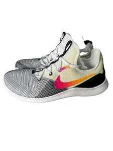 Talla 9 Nike Free TR 8 Negro/Láser Fucsia 942888 008 Mujer - Imagen 1 de 8